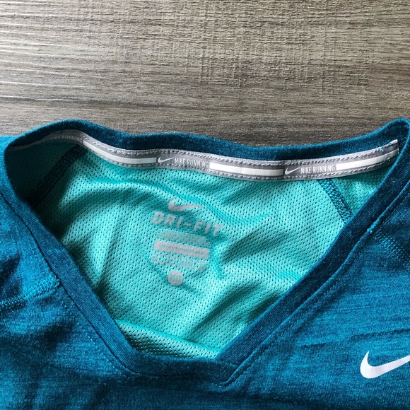 Nike Long-Sleeve, XS - Picture 3 of 4